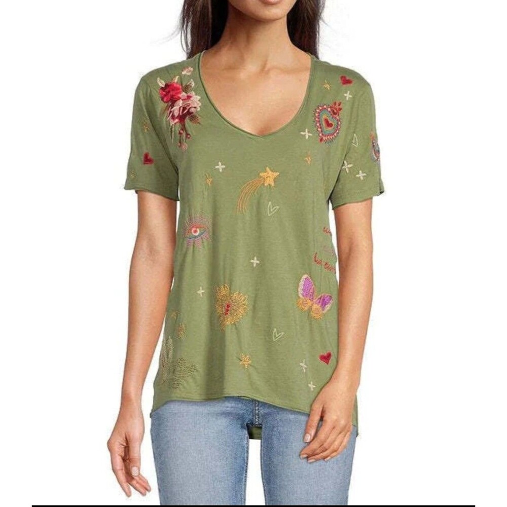 Johnny Was Top Shirt Embroidery Monroe Everyday Tee Moss Green Small - Picture 1 of 8